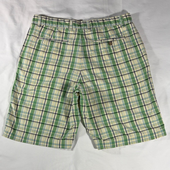 Banana Republic mens green yellow plaid flat front 10" Bermuda shorts - size 35 - Picture 3 of 11